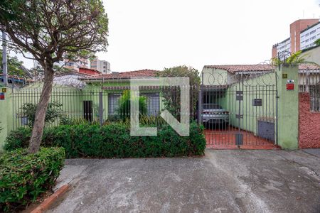 Casa à venda com 250m², 3 quartos e 1 vaga Casa à venda com 250m², 3 quartos e 1 vagaFachada