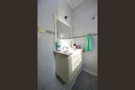 Casa à venda com 250m², 3 quartos e 1 vaga Casa à venda com 250m², 3 quartos e 1 vagaBanheiro 2