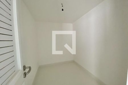 Apartamento à venda com 181m², 3 quartos e 1 vagaQuarto de Serviço