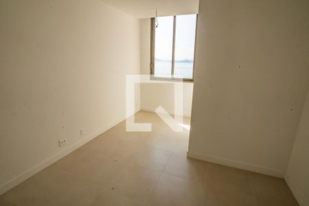 Apartamento à venda com 146m², 3 quartos e 1 vaga Apartamento à venda com 146m², 3 quartos e 1 vagaQuarto 2 suite