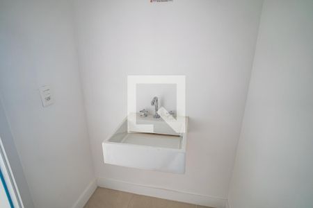 Apartamento à venda com 146m², 3 quartos e 1 vaga Apartamento à venda com 146m², 3 quartos e 1 vagaLavabo