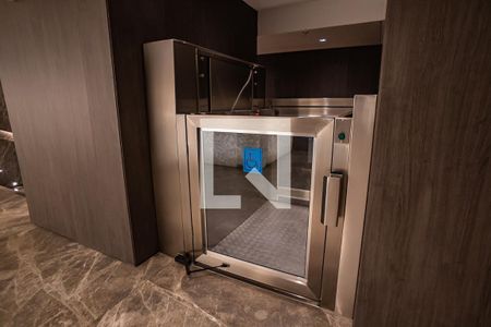 Apartamento à venda com 146m², 3 quartos e 1 vaga Apartamento à venda com 146m², 3 quartos e 1 vagaElevador de Acessibilidade