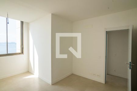 Apartamento à venda com 146m², 3 quartos e 1 vaga Apartamento à venda com 146m², 3 quartos e 1 vagaQuarto 2 suite