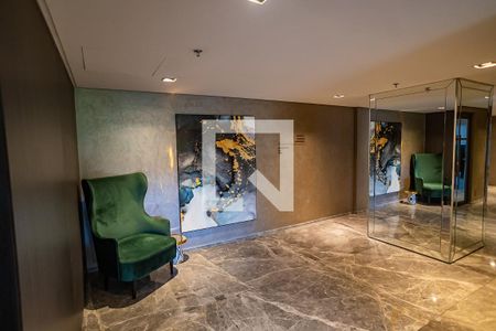 Apartamento à venda com 146m², 3 quartos e 1 vaga Apartamento à venda com 146m², 3 quartos e 1 vagaHall social