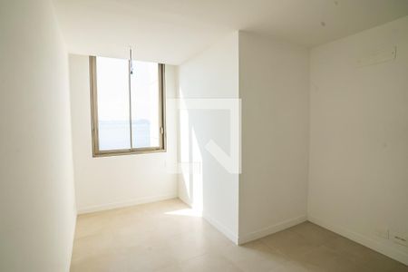 Apartamento à venda com 146m², 3 quartos e 1 vaga Apartamento à venda com 146m², 3 quartos e 1 vagaQuarto 2 suite