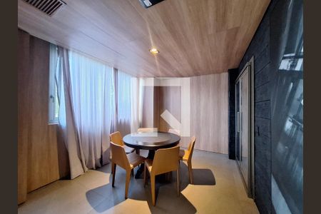 Apartamento à venda com 181m², 4 quartos e 1 vaga Apartamento à venda com 181m², 4 quartos e 1 vagaÁrea comum