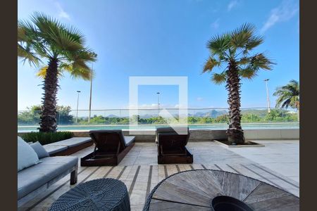 Apartamento à venda com 181m², 4 quartos e 1 vaga Apartamento à venda com 181m², 4 quartos e 1 vagaÁrea comum