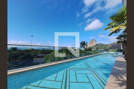 Apartamento à venda com 181m², 4 quartos e 1 vaga Apartamento à venda com 181m², 4 quartos e 1 vagaÁrea comum