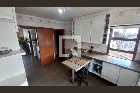 Apartamento à venda com 170m², 4 quartos e 3 vagas