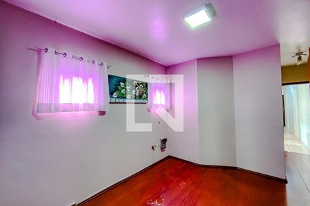 Casa à venda com 237m², 3 quartos e 4 vagasQuarto 2 - Suíte
