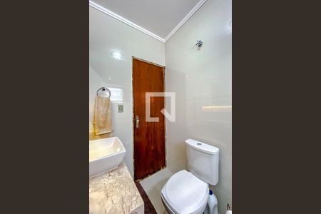 Casa à venda com 237m², 3 quartos e 4 vagasBanheiro