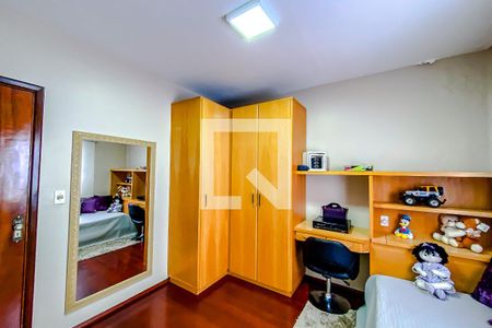 Casa à venda com 237m², 3 quartos e 4 vagasQuarto 3