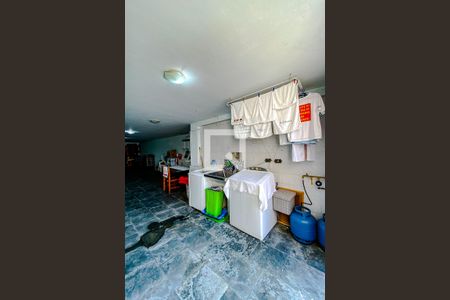 Casa à venda com 237m², 3 quartos e 4 vagasÁrea de Serviço