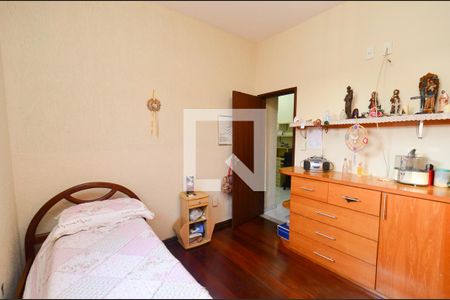 Casa à venda com 286m², 5 quartos e 2 vagasQuarto 4