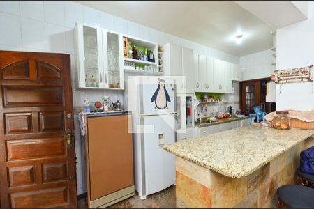 Casa à venda com 286m², 5 quartos e 2 vagasSala de jabtar