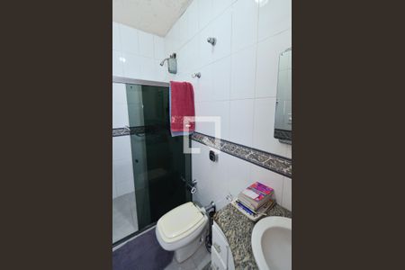 Casa à venda com 286m², 5 quartos e 2 vagasBanheiro suite