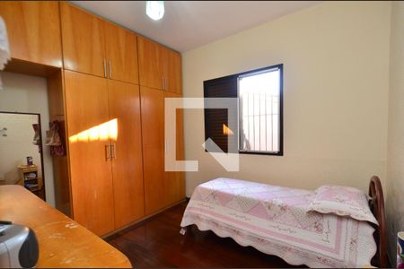 Casa à venda com 286m², 5 quartos e 2 vagasQuarto 4