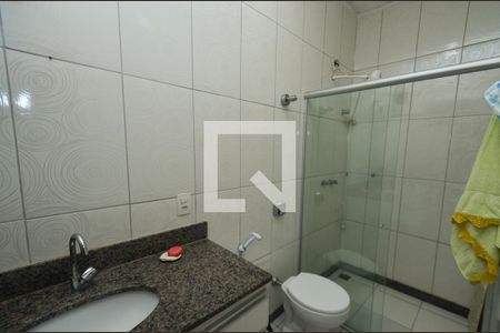 Casa à venda com 286m², 5 quartos e 2 vagasBanheiro suite