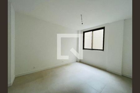 Apartamento à venda com 155m², 3 quartos e 1 vagaQuarto Suíte 2