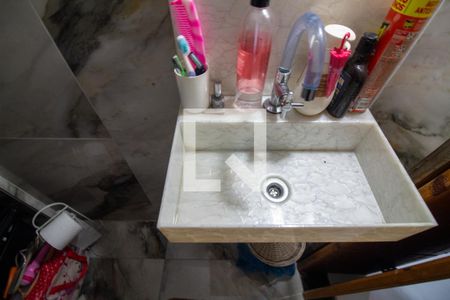 Casa à venda com 108m², 3 quartos e 2 vagasLavabo