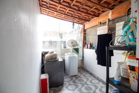 Casa à venda com 108m², 3 quartos e 2 vagasÁrea de Serviço