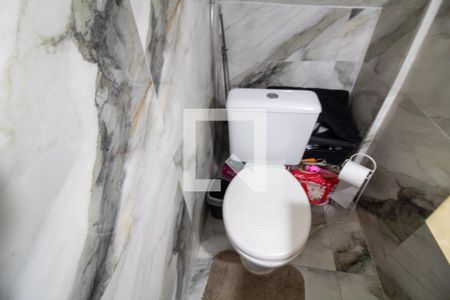 Casa à venda com 108m², 3 quartos e 2 vagasLavabo