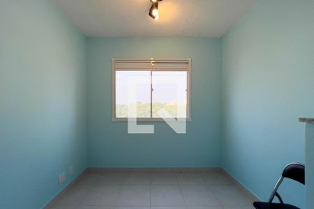 Sala e cozinha de apartamento para alugar com 2 quartos, 32m² em Cambuci, São Paulo