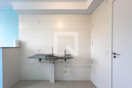 Sala e cozinha de apartamento para alugar com 2 quartos, 32m² em Cambuci, São Paulo