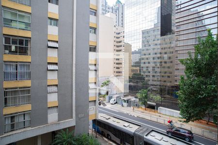 Vista da Sala de apartamento para alugar com 3 quartos, 150m² em Bela Vista, São Paulo