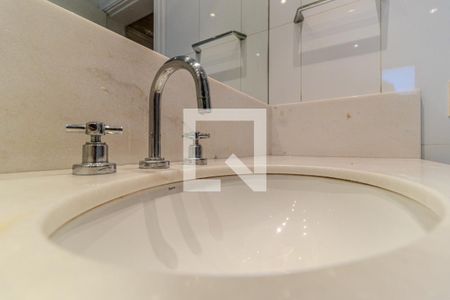 Apartamento à venda com 300m², 3 quartos e 4 vagasBanheiro Social