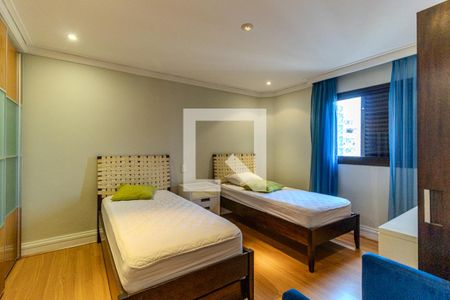 Apartamento à venda com 300m², 3 quartos e 4 vagasQuarto 2