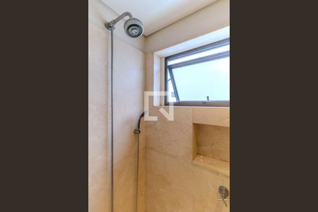 Apartamento à venda com 300m², 3 quartos e 4 vagasBanheiro da Suíte 2