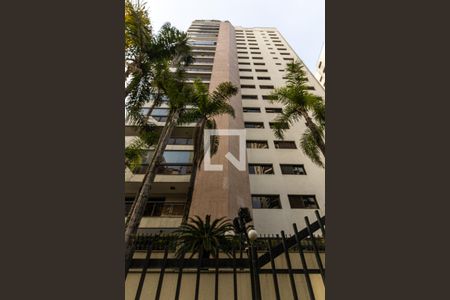 Apartamento à venda com 300m², 3 quartos e 4 vagasFachada