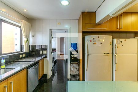 Apartamento à venda com 300m², 3 quartos e 4 vagasCozinha