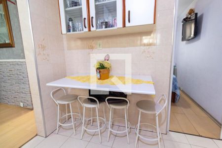 Apartamento à venda com 48m², 2 quartos e 1 vaga Apartamento à venda com 48m², 2 quartos e 1 vagaCozinha