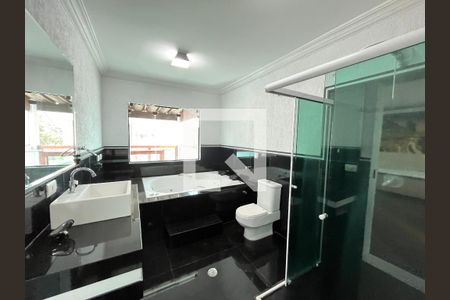 Casa à venda com 270m², 2 quartos e 2 vagas Casa à venda com 270m², 2 quartos e 2 vagasBanheiro da Suíte 2