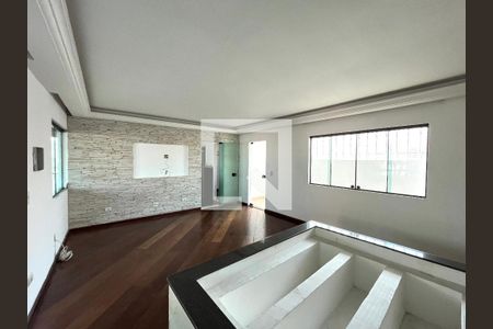 Casa à venda com 270m², 2 quartos e 2 vagas Casa à venda com 270m², 2 quartos e 2 vagasSuite 2