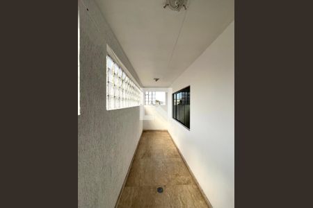 Casa à venda com 270m², 2 quartos e 2 vagas Casa à venda com 270m², 2 quartos e 2 vagasVaranda da Suíte 2