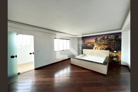 Casa à venda com 270m², 2 quartos e 2 vagas Casa à venda com 270m², 2 quartos e 2 vagasSuite 2