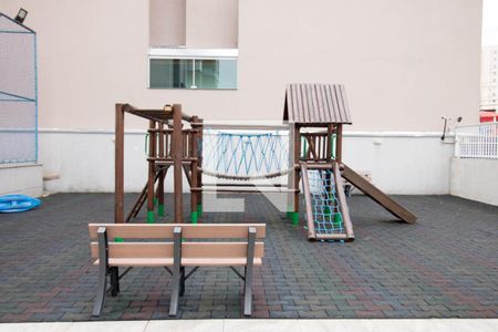 Apartamento à venda com 120m², 2 quartos e 3 vagas Apartamento à venda com 120m², 2 quartos e 3 vagasÁrea comum - Playground