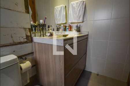 Apartamento à venda com 120m², 2 quartos e 3 vagasBanheiro da Suíte 2