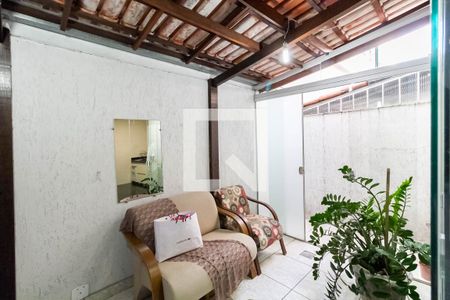Casa de condomínio à venda com 105m², 3 quartos e 1 vaga Casa de condomínio à venda com 105m², 3 quartos e 1 vagaÁrea de serviço