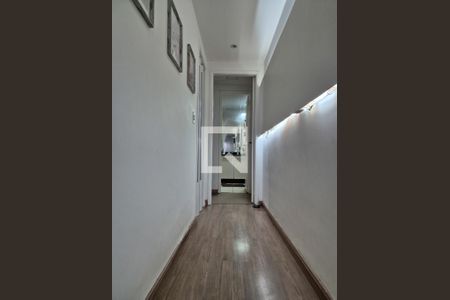 Apartamento à venda com 68m², 2 quartos e 1 vagaCorredor