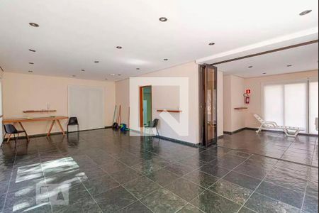 Apartamento à venda com 158m², 3 quartos e 2 vagas Apartamento à venda com 158m², 3 quartos e 2 vagasÁrea comum - Salão de festas