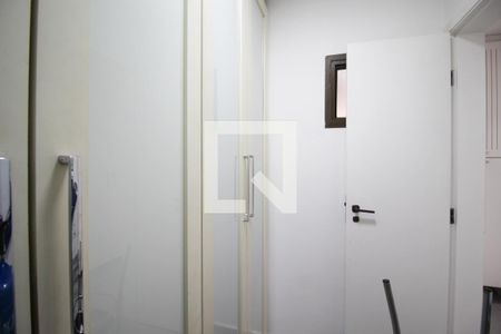 Apartamento à venda com 158m², 3 quartos e 2 vagas Apartamento à venda com 158m², 3 quartos e 2 vagasQuarto de Serviço