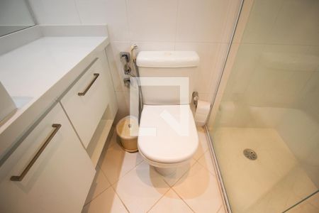 Apartamento à venda com 158m², 3 quartos e 2 vagas Apartamento à venda com 158m², 3 quartos e 2 vagasBanheiro da Suíte 2