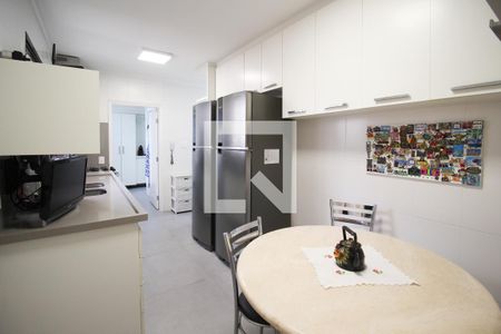 Apartamento à venda com 158m², 3 quartos e 2 vagas Apartamento à venda com 158m², 3 quartos e 2 vagasCozinha