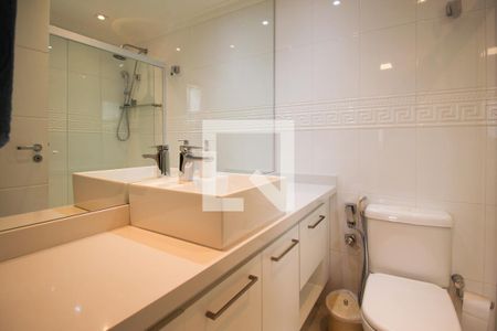 Apartamento à venda com 158m², 3 quartos e 2 vagas Apartamento à venda com 158m², 3 quartos e 2 vagasBanheiro da Suíte 2