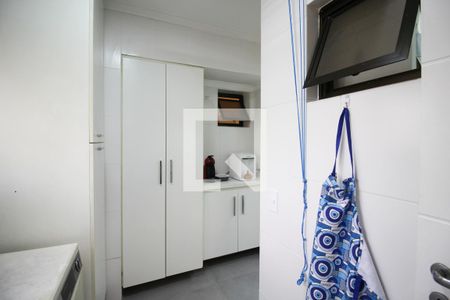 Apartamento à venda com 158m², 3 quartos e 2 vagas Apartamento à venda com 158m², 3 quartos e 2 vagasÁrea de Serviço