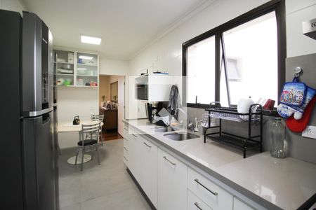 Apartamento à venda com 158m², 3 quartos e 2 vagas Apartamento à venda com 158m², 3 quartos e 2 vagasCozinha